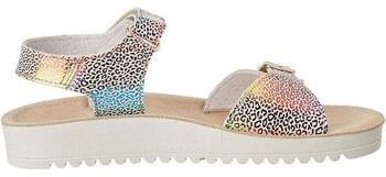Sandále Kickers  -