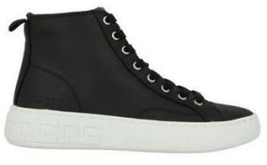 Derbie Guess  -