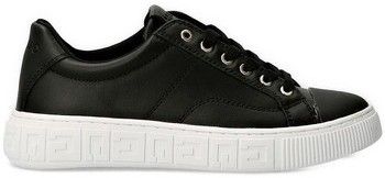 Derbie Guess  -