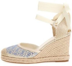 Nízka obuv do mesta Guess  FLJCRN FAB04