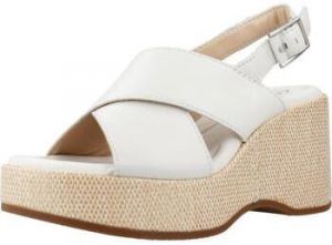 Sandále Clarks  MANON WISH
