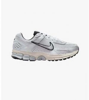 Módne tenisky Nike  Vomero Pure Platinium