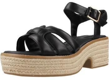 Sandále Clarks  COLEDALE STRAP