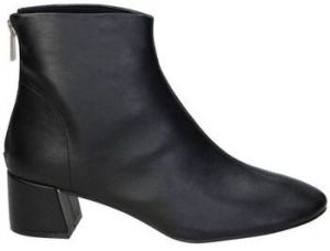 Čižmičky Skydiva  M5870