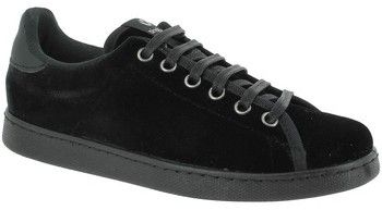 Derbie Victoria  Baskets