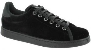 Derbie Victoria  Baskets