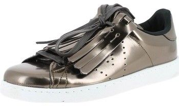 Derbie Victoria  Baskets