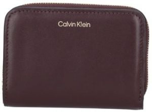 Peňaženky Calvin Klein Jeans  CK PULLER MEDIUM FLAP ZIP AROUND LV04F1075G