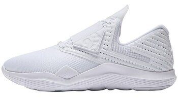Nízke tenisky Nike  Jordan Relentless