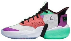 Basketbalová obuv Nike  Air Jordan React Elevation