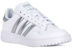 Nízke tenisky adidas  Team Court W
