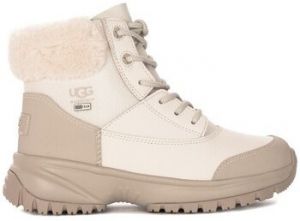 Čižmičky UGG  Yose Fluff V2