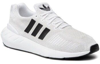 Nízke tenisky adidas  Swift Run 22