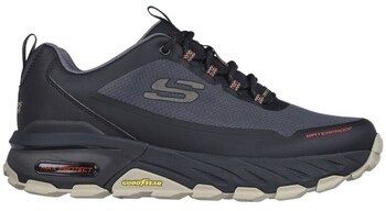 Nízke tenisky Skechers  Max Protect Fast Track