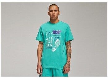 Tričká s krátkym rukávom Nike  Air Jordan Brand Graphic Crew 2