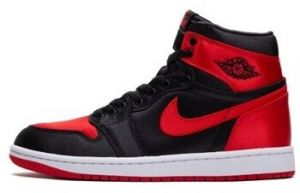 Polokozačky Nike  Air Jordan 1 Retro Hi