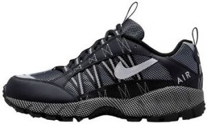 Nízke tenisky Nike  Air Humara Qs