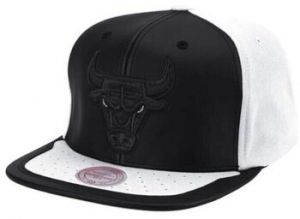 Čiapky Mitchell And Ness  Nba Chicago Bulls Day One Snapback Bulls