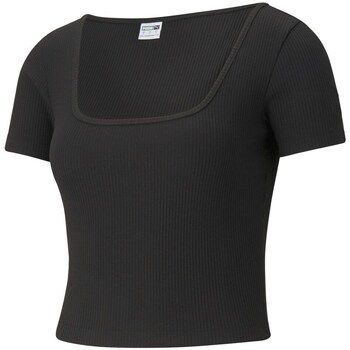 Tričká s krátkym rukávom Puma  Classics Ribbed Fitted Tee