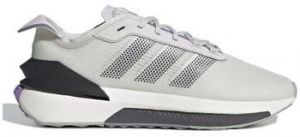 Nízke tenisky adidas  Avryn