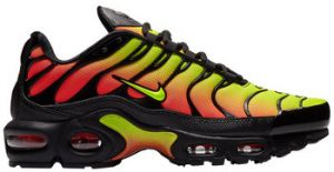 Módne tenisky Nike  Air Max Plus Black Volt Solar Red (Womens)