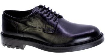 Derbie Exton  146083