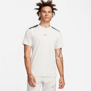 Tričká s krátkym rukávom Nike  FQ8821072LIGHTBONE