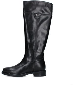 Čižmy do mesta NeroGiardini  I514700D