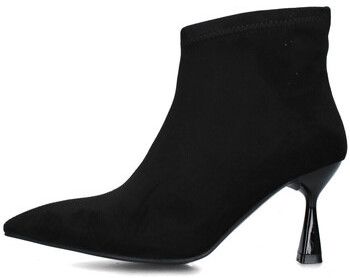 Čižmičky Uma Parker  648.02.25S