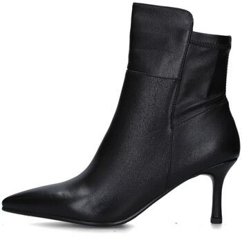 Čižmičky Uma Parker  625.02.25P