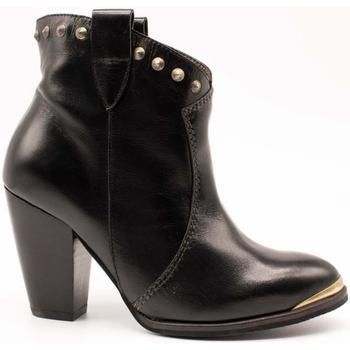 Čižmičky Wonders  M-7238