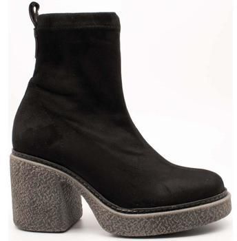 Čižmičky Weekend By Pedro Mirallles  22330