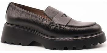 Nízka obuv do mesta Wonders  C-7202 Wild