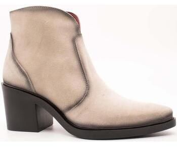 Čižmičky Jose Saenz  Roma 6510-V