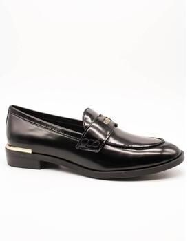 Nízka obuv do mesta Guess  FLTKNI ELE14 KAINE