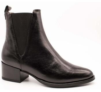 Čižmičky Wonders  E-6912 Oregon Negro