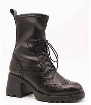 Čižmičky Wonders  G-6712 Wild Camelus