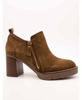 Čižmičky Carmela  161860-01 Camel