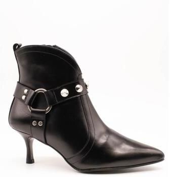 Čižmičky Dansi  7060 Negro