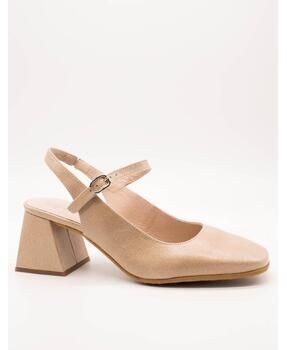 Nízka obuv do mesta Wonders  H-6307