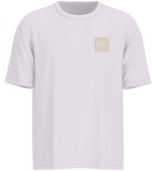 Tričká s krátkym rukávom Guess  Ss Cn Patch At Chest Tee