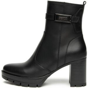 Polokozačky NeroGiardini  Guanto Tr Ponza 8333 /N