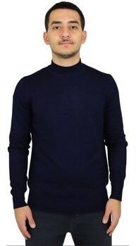 Svetre Take Two  UT00452