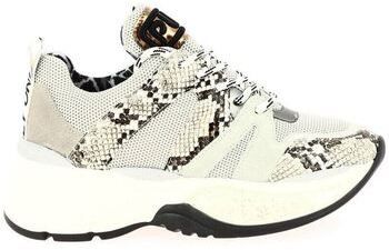 Derbie Meline  Baskets