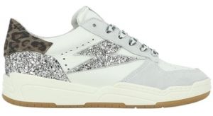 Derbie Semerdjian  Baskets