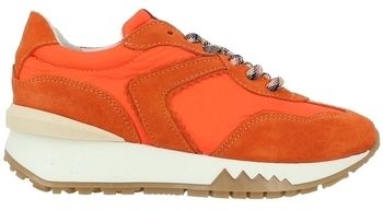 Derbie Semerdjian  Baskets