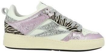 Derbie Semerdjian  Baskets