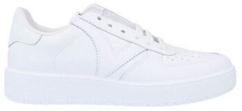 Derbie Victoria  Baskets