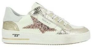 Derbie Semerdjian  Baskets