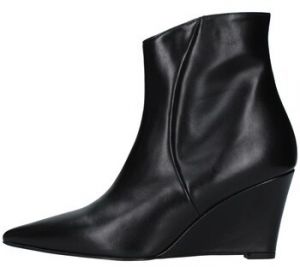 Čižmičky Andrea Pinto  732